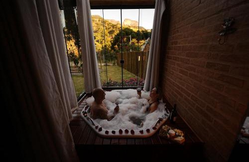 Sao Bento do Sapucai Cabin | Relaxing Retreat at Recanto da Pedra - Chalé Petra