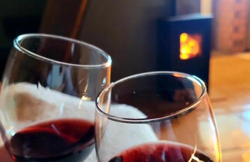 Osorio Ski Chalet | Cozy Private Chalet with Fireplace and Free Wi-Fi