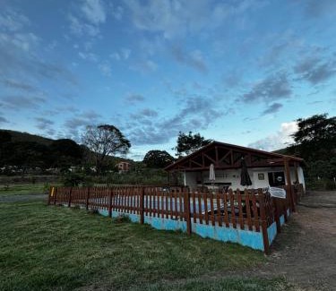 Palmeiras House | Charming Chalé Quartzo: Oceanfront Retreat with Pool & Views