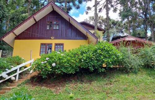 Vila Natal Ski Chalet | Rustic Chalet Retreat in Campos de Jordão - Guest Rated 9/10