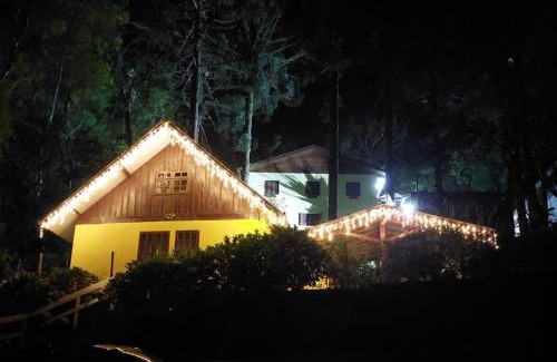 Vila Natal Ski Chalet | Rustic Chalet Retreat in Campos de Jordão - Guest Rated 9/10