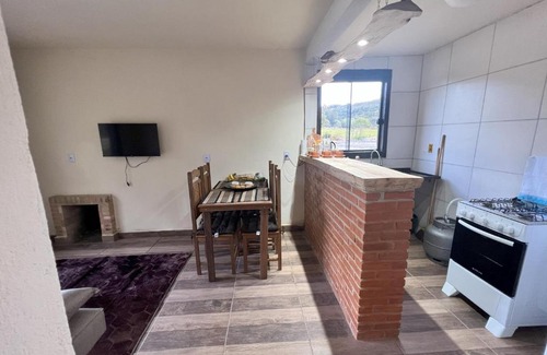 Conceicao do Ibitipoca Ski Chalet | Pet-Friendly Retreat at Chalé Recanto do Lago - 10/10 Rated