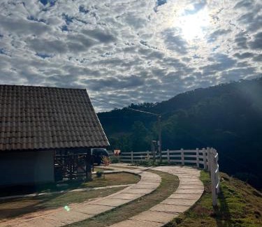 Camanducaia House | Idyllic Chalé Recanto do Quilombo - Pet Friendly Retreat