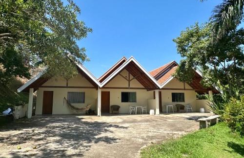 Aguas de Lindoia House | Idyllic Chalé Recanto Luz Da Montanha With Pool & Restaurant