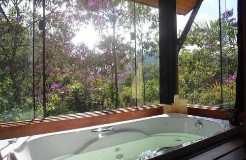 Maua House | Guest Rated: 9.8 at Chalé Refúgio do Pavão Retreat
