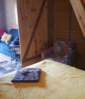 Sao Bento do Sapucai Cabin | Pet-Friendly Chalé Refugio da Pedra SP - Rated 9.5/10