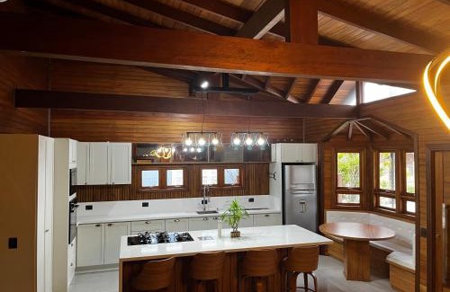Xangri-La House | Cozy Holiday Homes in Xangri-lá, Brazil for Family Fun