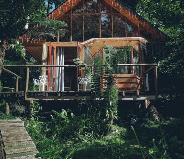 Campos do Jordao House | Experience Chalé Samambaia: 4-Star Retreat with Hot Tub