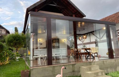 Bananeiras Ski Chalet | Guest Rated 9/10: Casa do Passaro Dodo with Pool