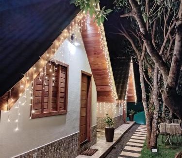 Santa Teresa Ski Chalet | Perfect Getaway at Chalé Sognare Uno - Pet & Child Friendly