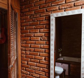 Picarras Ski Chalet | Relaxing Chalé Sol with Hot Tub Surrounded by Nature