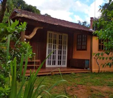 Aiuruoca Ski Chalet | Cozy Chalé Solar no Matutu: 9/10 Guest Rated with Hot Tub
