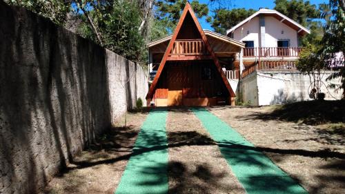 Campos do Jordao Ski Chalet | Relax at Chalé - Sossego 1: Pet and Child Friendly Stay