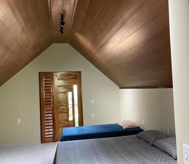 Baturite House | Pet-Friendly Chalé Suíço with Pool & Delicious Breakfast