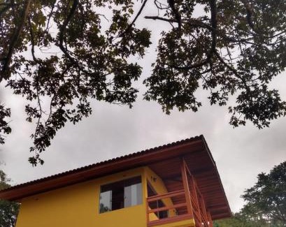 Paraisopolis Cabin | Pet-Friendly Stay at Chalé Tarumã - Rated 10/10!