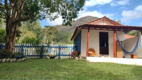 Aiuruoca Other | Pet-Friendly Retreat at Chalé Trilha do Tatú - 10/10 Rating