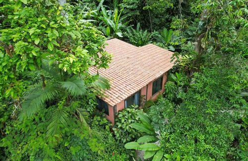 Ubatuba Ski Chalet | Discover Chalé Vagalume: Forest Retreat by the Beach