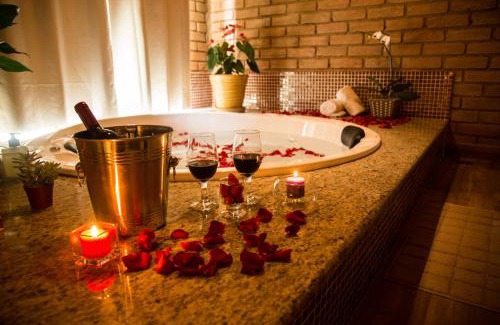 Sapucai-Mirim Ski Chalet | Relax at Chalés Alto dos Pires: Rated 9.7 with Hot Tub