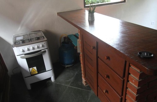 Boicucanga Beach Cabin | Family-Friendly Chalés Boiçucanga with Kitchen Access