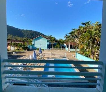 Lagoinha House | Serene Chalés Céu e Mar: Poolside Retreat in Ubatuba