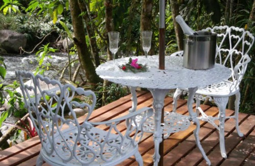 Maringa Hotel | Relax at Pousada Chalés Canto do Rio with Hot Tub Bliss