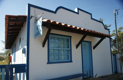 Tiradentes Cabin | Explore Chalés de São José - Perfect for Families & Accessible