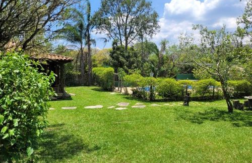Lavras Novas Cabin | Chalés Encanto da Chapada: Pet-Friendly Retreat with Pool