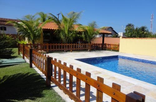 Massaguacu House | Family-Friendly Chalés Flamboyant with Ocean View & Pool