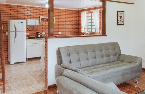 Campos do Jordao Apartment | Discover Comfort at Chalés Florestal with Pet-Friendly Amenities