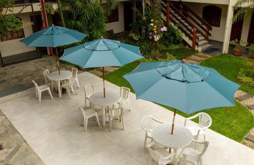 Maranduba Cabin | Oceanfront Chalés Four Seasons with Pool & Family Amenities