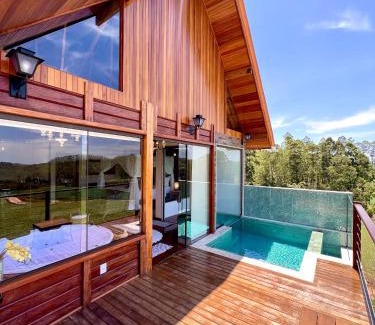 Venda Nova Do Imigrante Cabin | Discover Chalés Grecco: Pet-Friendly Oceanfront Retreat
