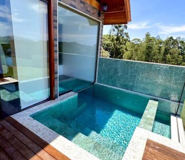 Venda Nova Do Imigrante Cabin | Discover Chalés Grecco: Pet-Friendly Oceanfront Retreat
