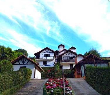 Monte Verde Cabin | Experience Chalés Leopoldo: Top-Rated Pet-Friendly Escape