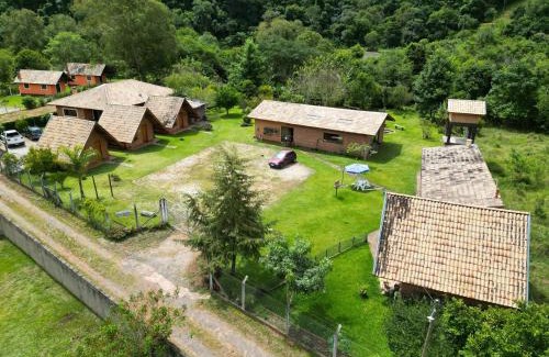 Sao Bento do Sapucai Cabin | Pet-Friendly Chalés Maranata: 10/10 Guest Rated Getaway