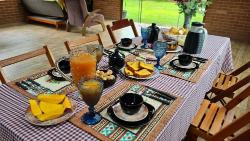 Sao Bento do Sapucai Cabin | Pet-Friendly Chalés Maranata: 10/10 Guest Rated Getaway
