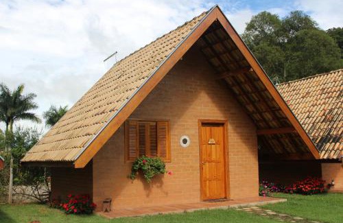 Sao Bento do Sapucai Cabin | Pet-Friendly Chalés Maranata: 10/10 Guest Rated Getaway