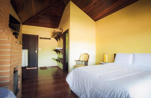 Sao Bento do Sapucai Hotel | Guest Rated 9.1: Chalés Montanha Pousada with Pool & Breakfast