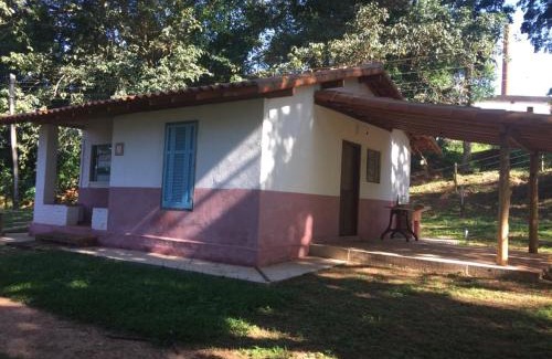 Itapira Cabin | Pet-Friendly Chalés na Fazenda with Kitchen & Top Rating