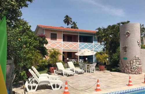 Loteamento Enseada dos Golfinhos Apartment | Pet-Friendly Chalés Recanto dos Golfinhos with Ocean View