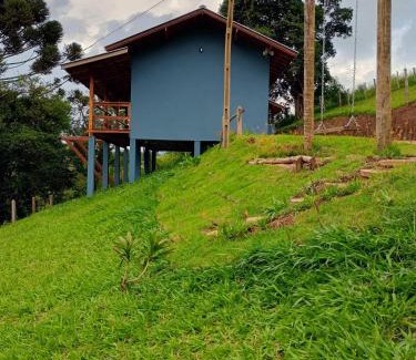 Costas Cabin | Relax at Chalés Recanto na Serra with Inviting Hot Tub