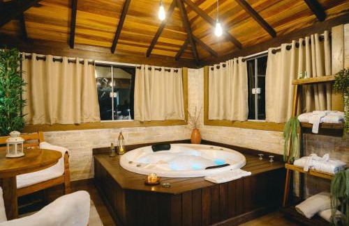 Monte Verde House | Unwind at Chalés Requinte da Mantiqueira - Pet Friendly Retreat