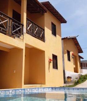 Canoa Quebrada Cabin | Cozy Chalés Residência Tatiane: Pet Friendly & Family Fun
