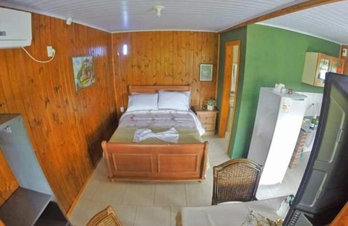 Sao Francisco de Paula Cabin | Top-Rated Chalés Rincão Comprido: Family-Friendly Getaway