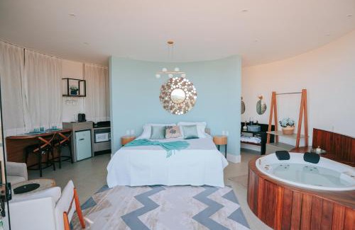 Castelo Cabin | Top-Rated Chalés Rota dos Lagos with Inviting Hot Tub