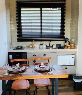 Bueno Brandao Ski Chalet | Explore Chalés Vale da Mantiqueira: Pet-Friendly Retreat