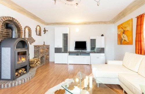 Saalfelden am Steinernen Meer House | Charming Holiday Home in Saalfelden with Leogang Card
