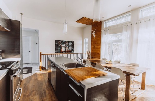 Sainte-Emelie-de-L'Energie Ski Chalet | Experience Chalet Kabana Spa: Lakefront Bliss Awaits