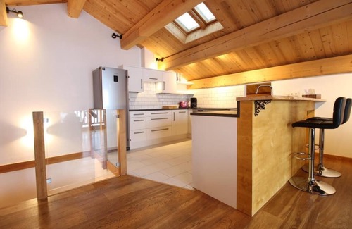 Villarbon Ski Chalet | Exceptional Chalet "soFlo" with Spa & Lake View for 9