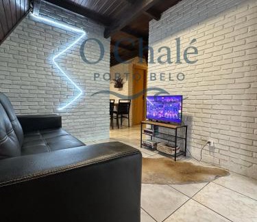Porto Belo Ski Chalet | Relaxing Stay at Chale Bombinhas with Oceanfront Views