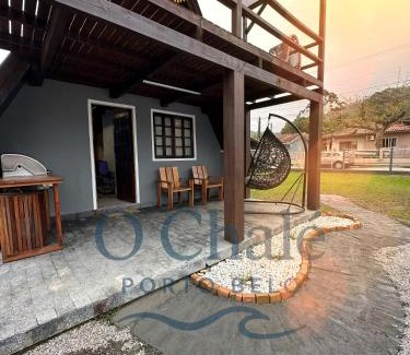 Porto Belo Ski Chalet | Relaxing Stay at Chale Bombinhas with Oceanfront Views